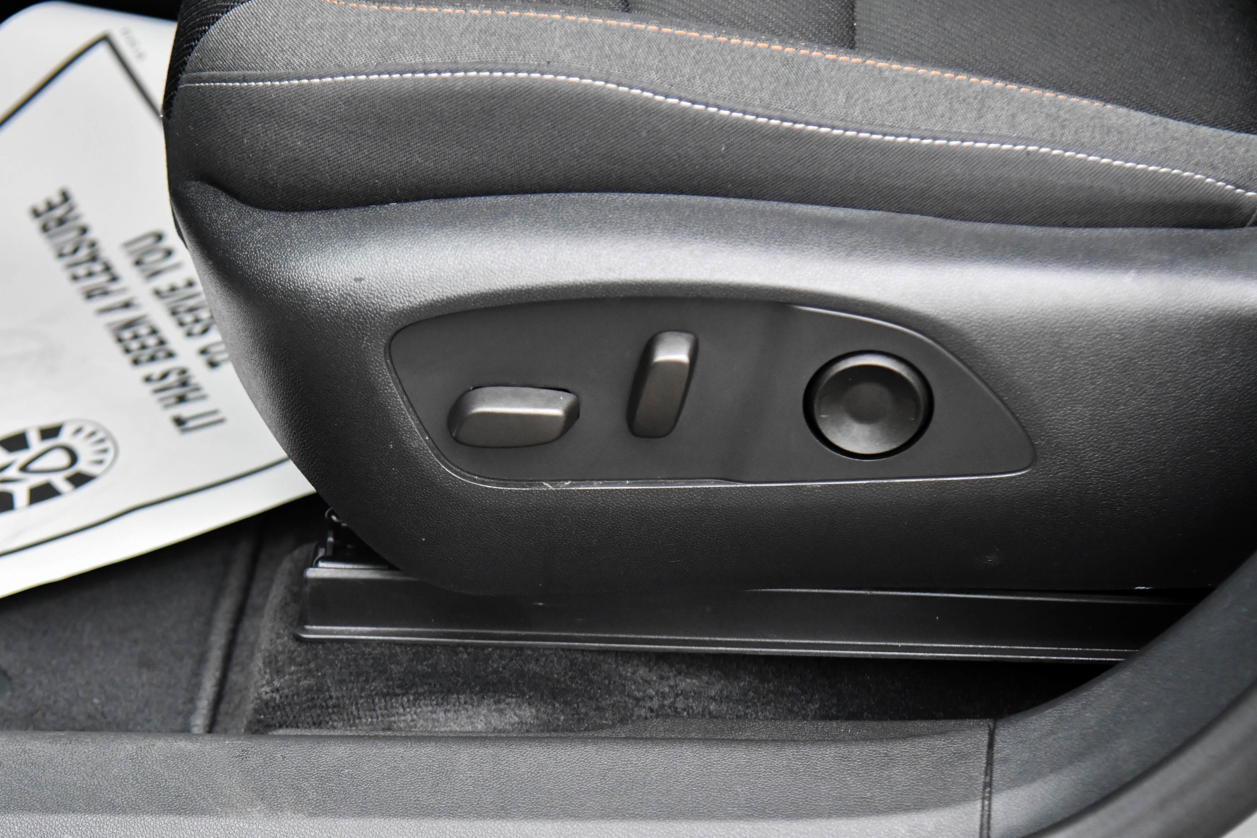 Used 2024 Honda Prologue EX image 17