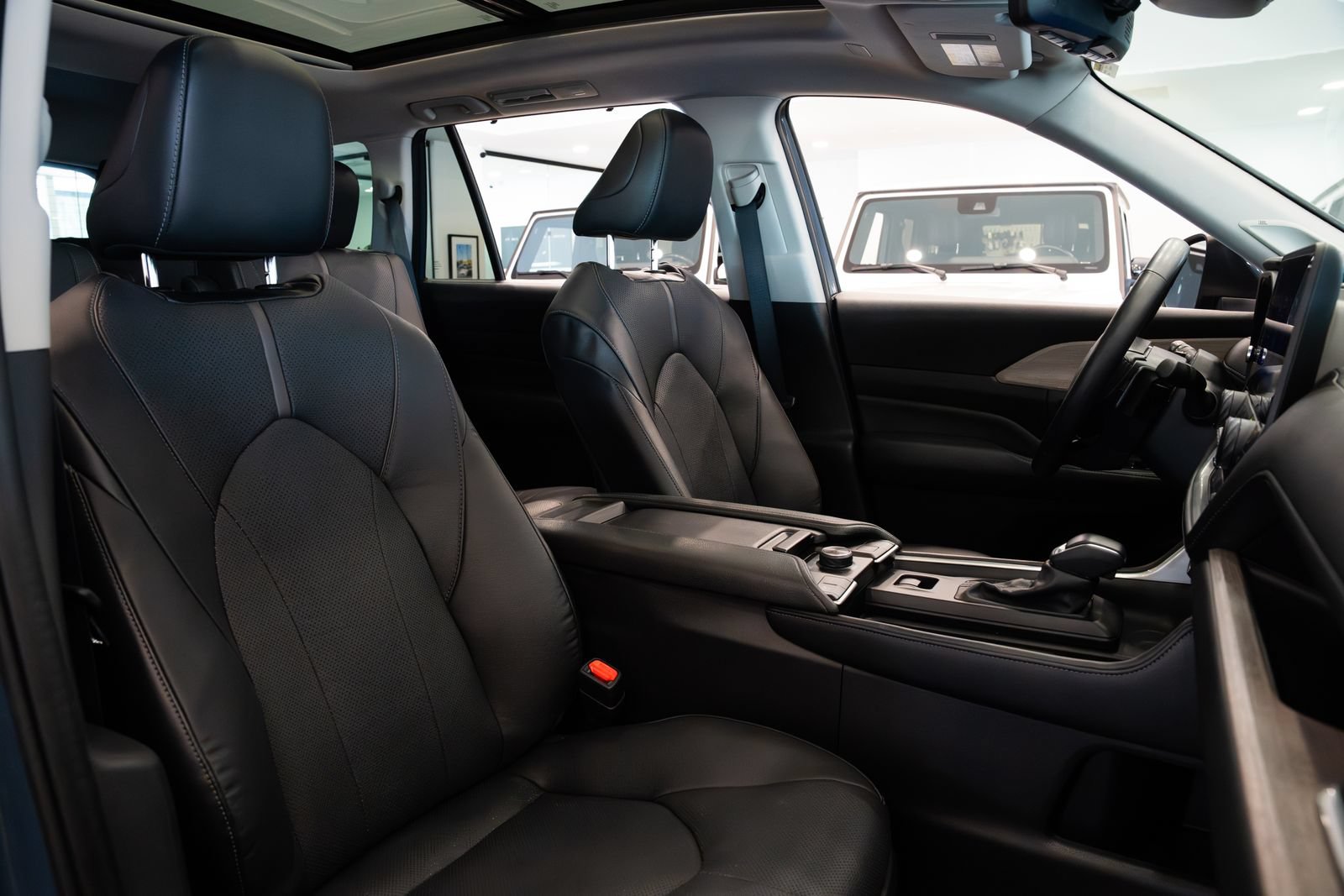 Used 2024 Toyota Grand Highlander AWD image 23