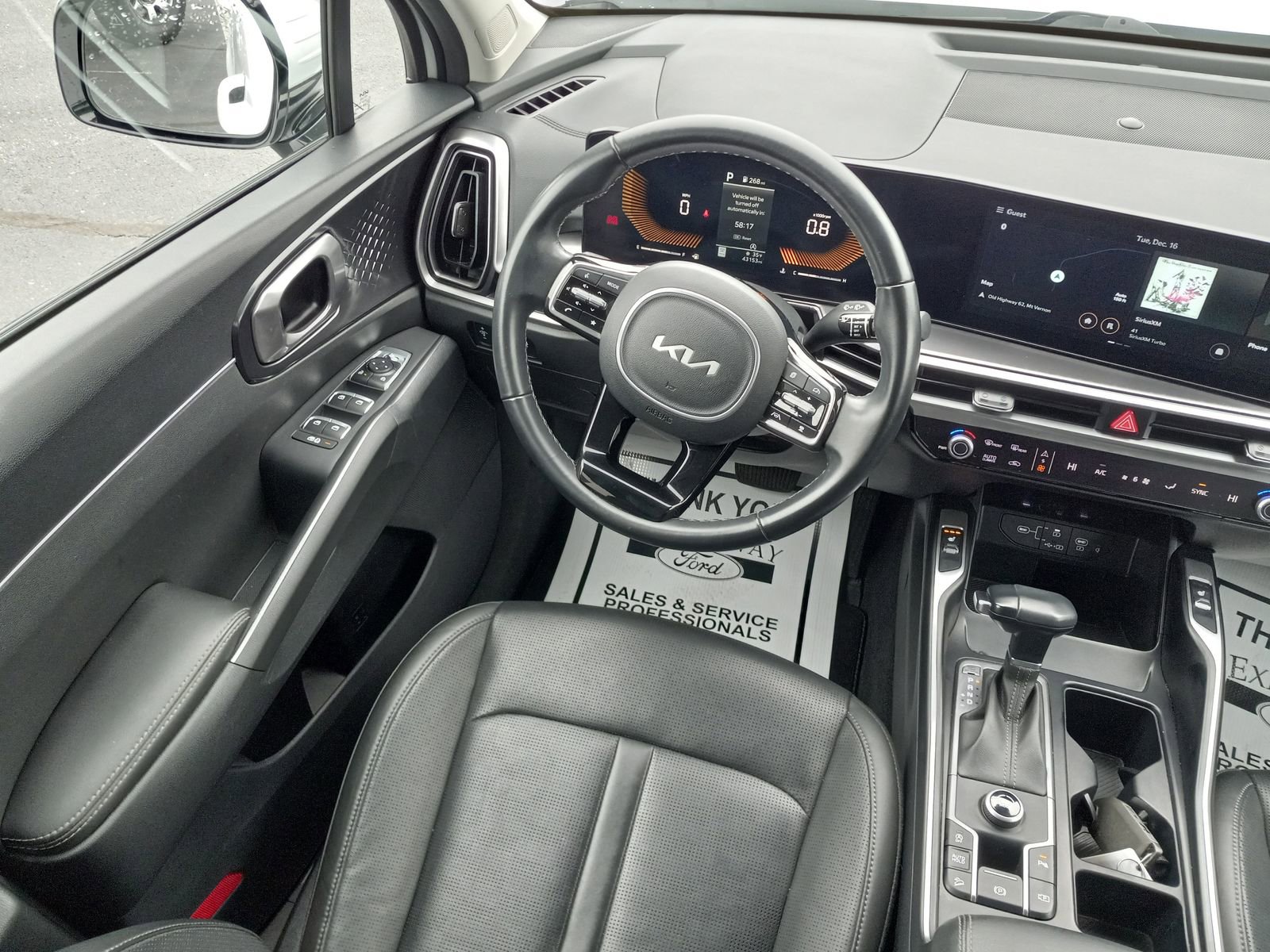 Used 2024 Kia Sorento S image 16