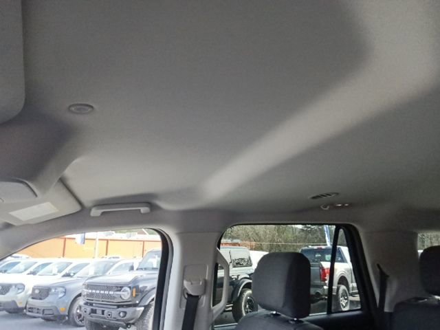 Used 2025 Ford Expedition Active image 14