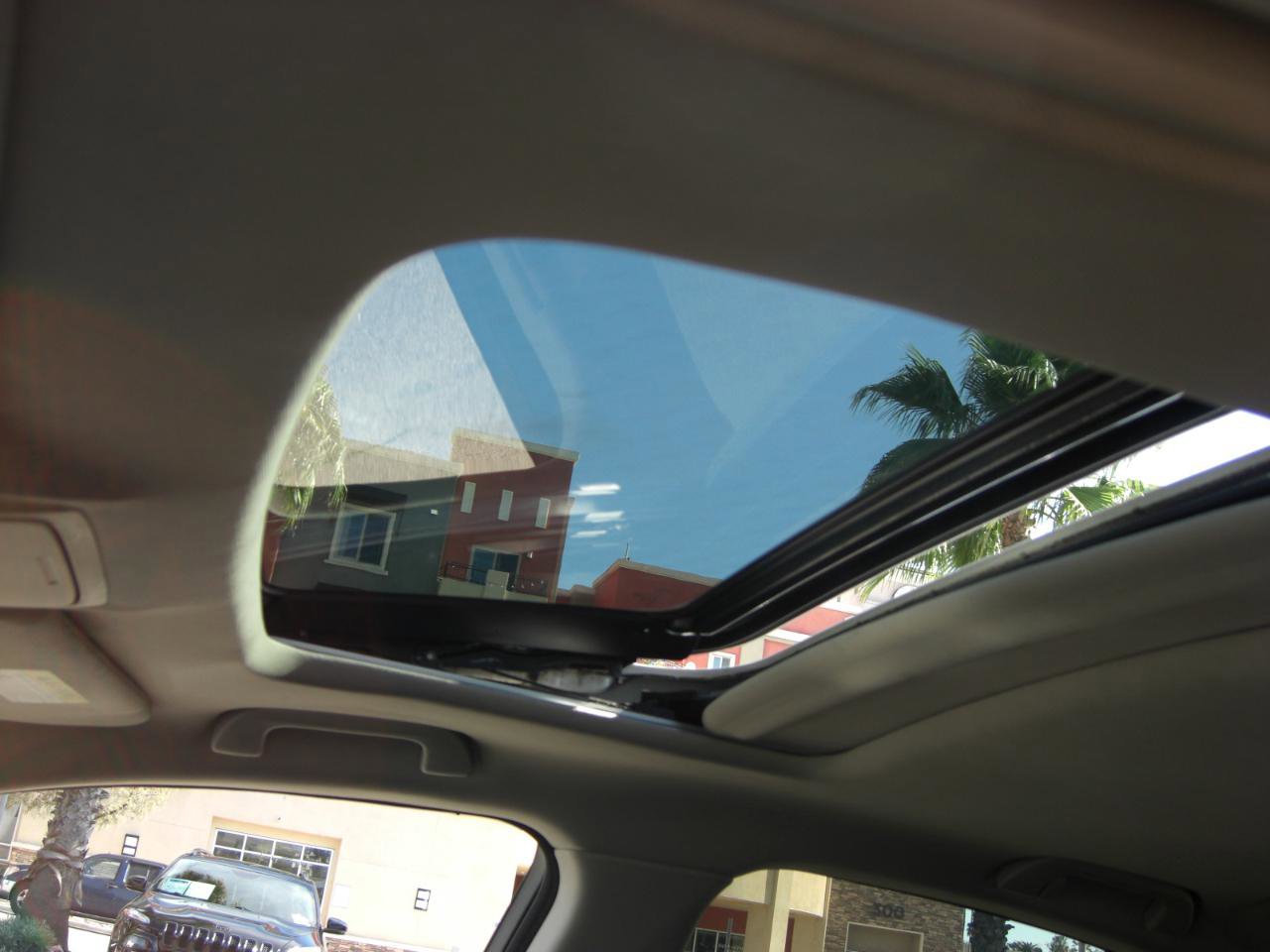 Used 2012 Acura TSX w/ Technology Package image 8