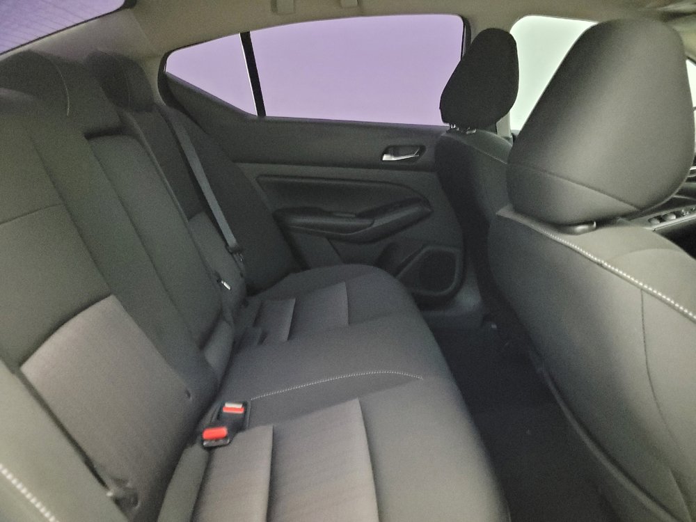 Used 2022 Nissan Altima 2.5 SV image 19