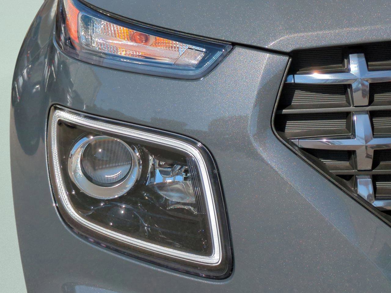 Certified 2024 Hyundai Venue Limited image 17