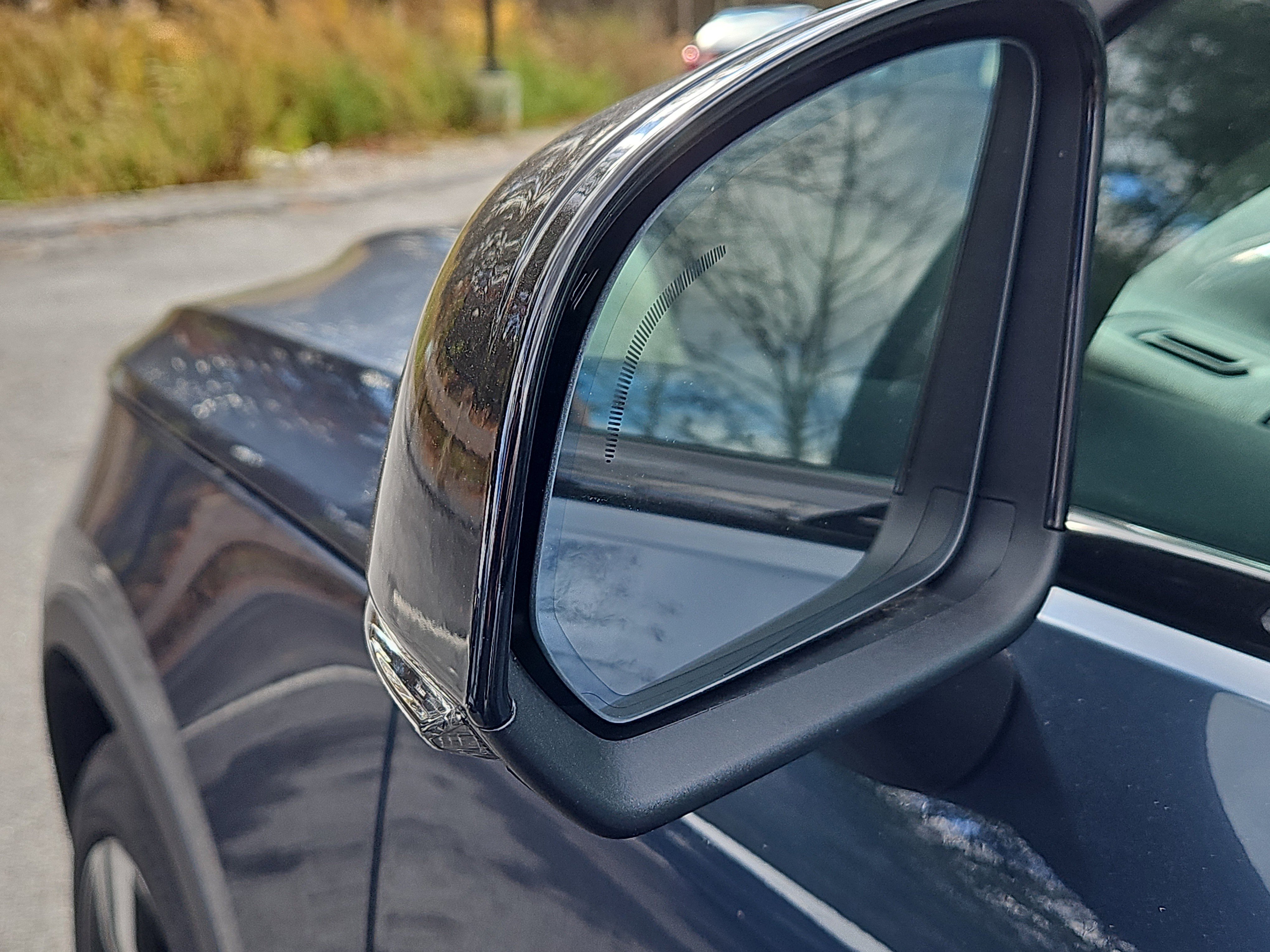 New 2026 Volvo XC40 B5 Ultra w/ Protection Package Premier image 14