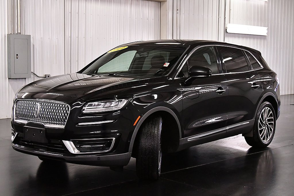 Used 2019 Lincoln Nautilus Reserve image 3