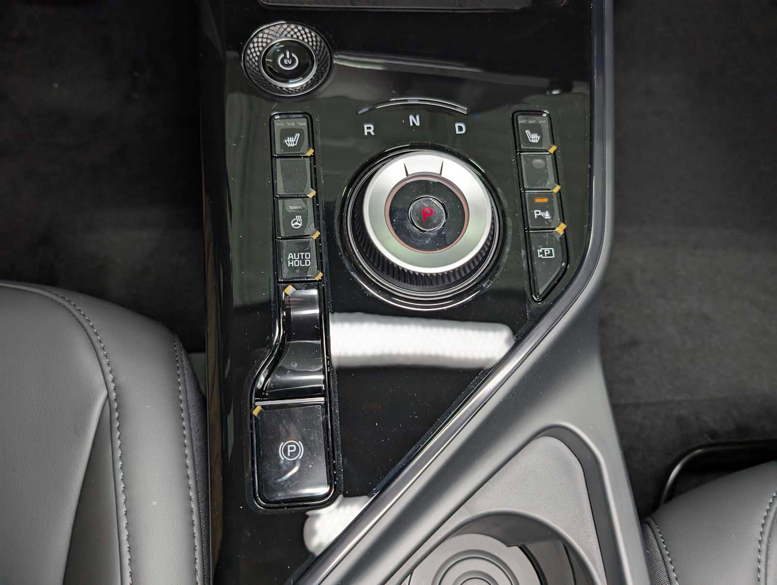 New 2025 Kia Niro Wind image 24