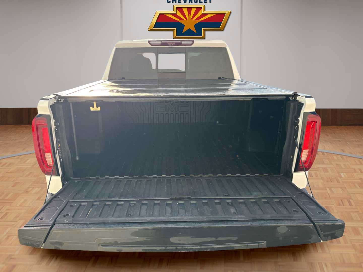 Used 2022 GMC Sierra 1500 AT4 w/ AT4 Premium Package image 18