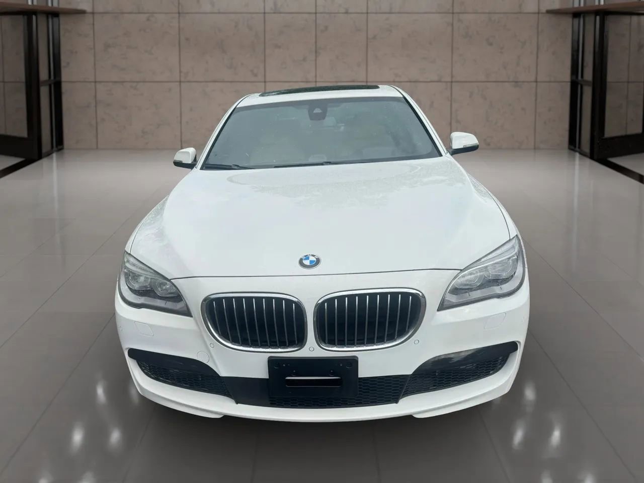 Used 2015 BMW 750Li RWD image 9