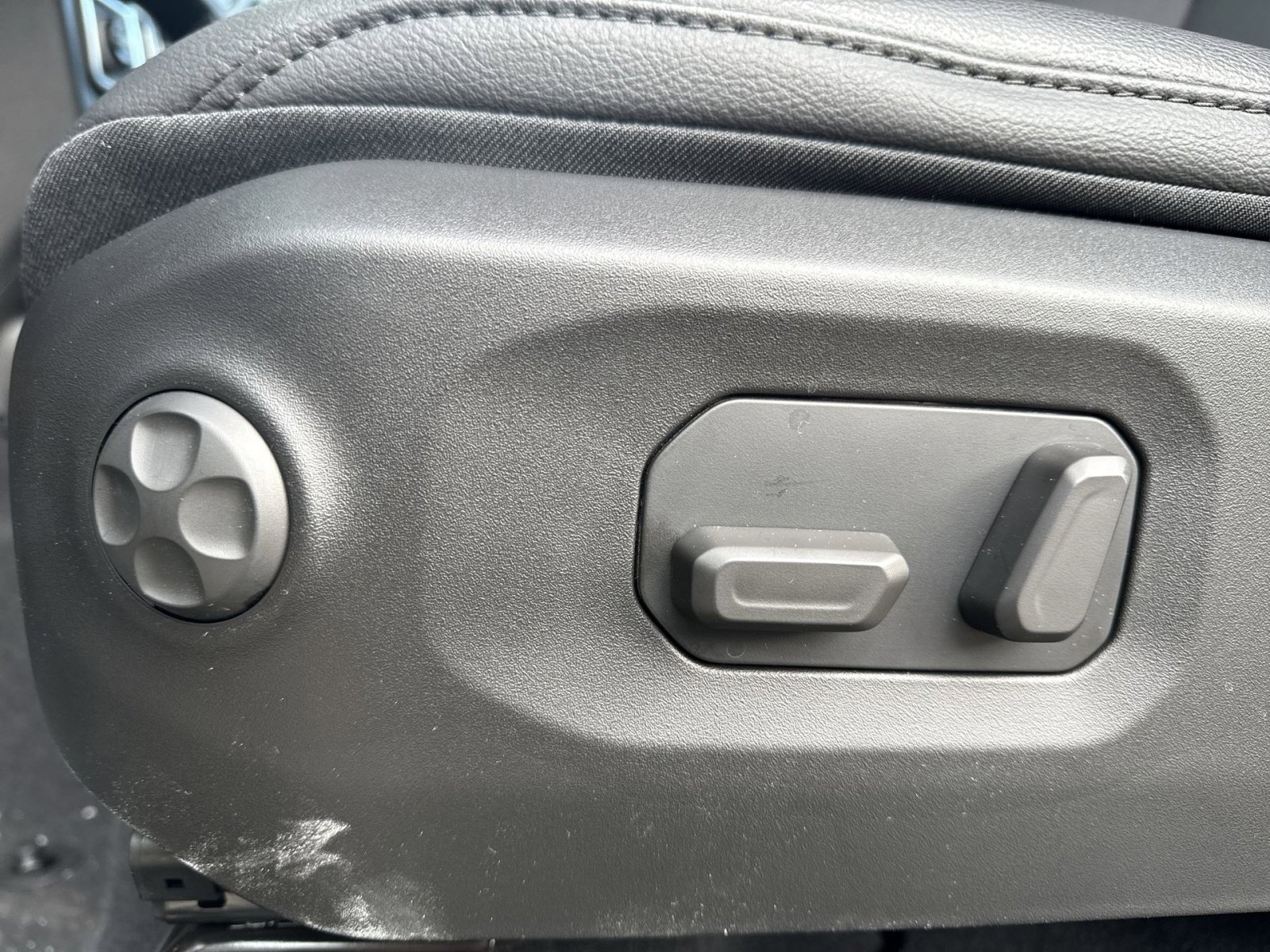 New 2026 Jeep Wrangler Sahara image 14