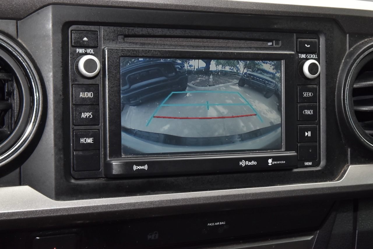 Used 2018 Toyota Tacoma SR5 AWD/4WD image 27