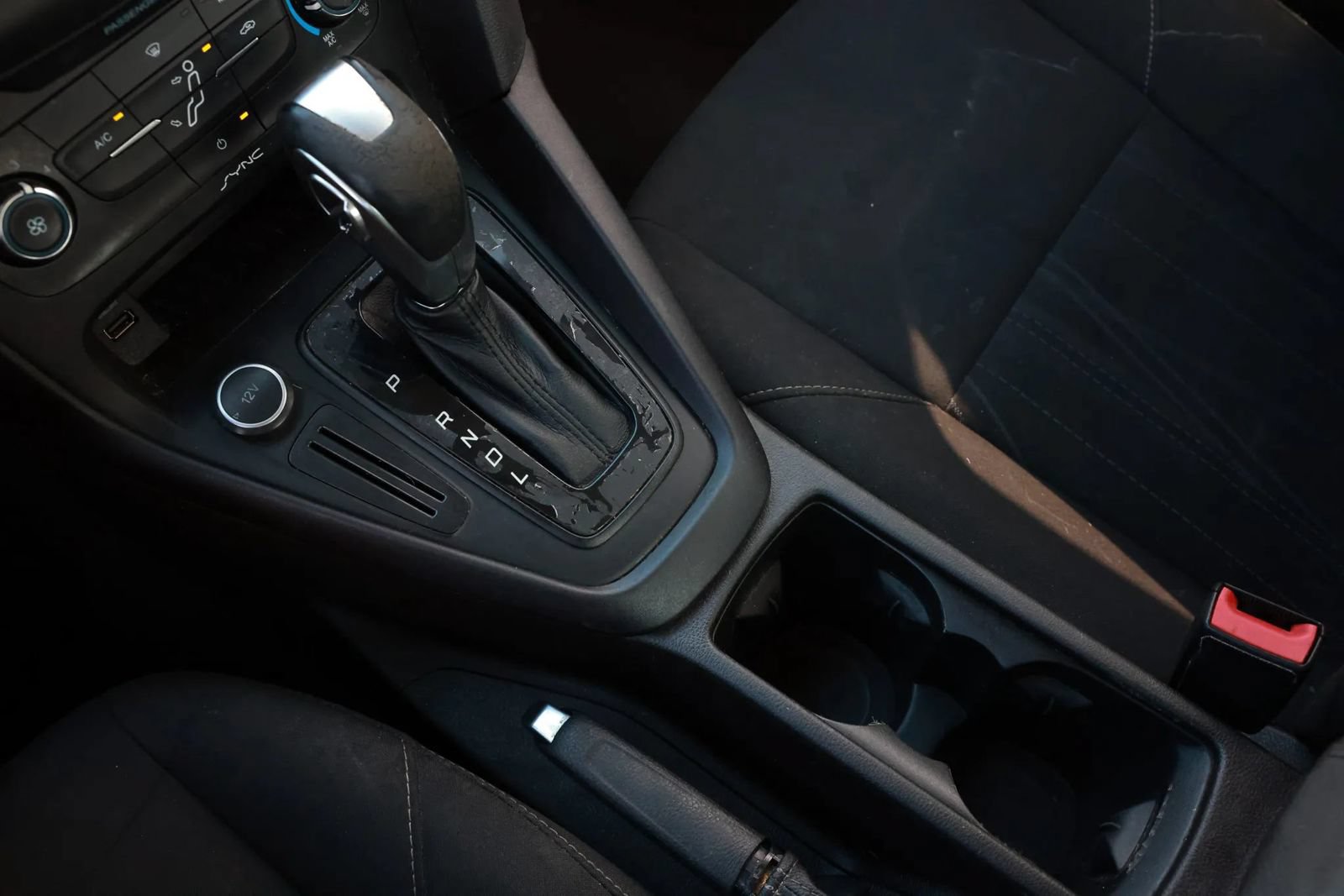 Used 2016 Ford Focus SE FWD image 38