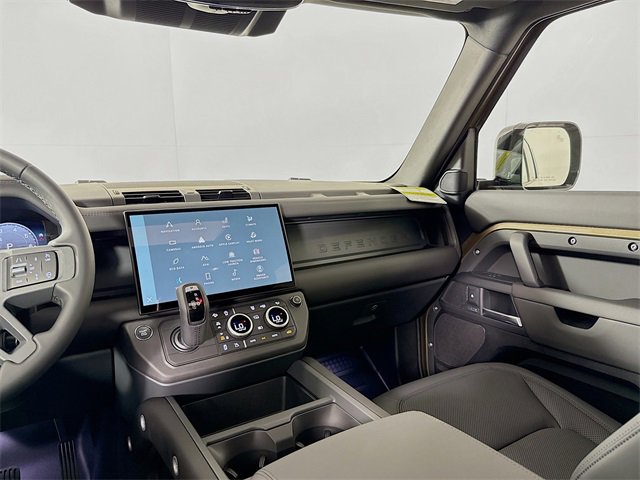 New 2026 Land Rover Defender 110 X-Dynamic SE image 26