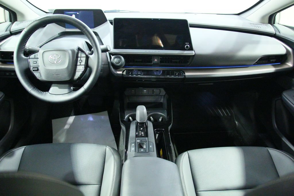 Used 2024 Toyota Prius XLE AWD/4WD image 5
