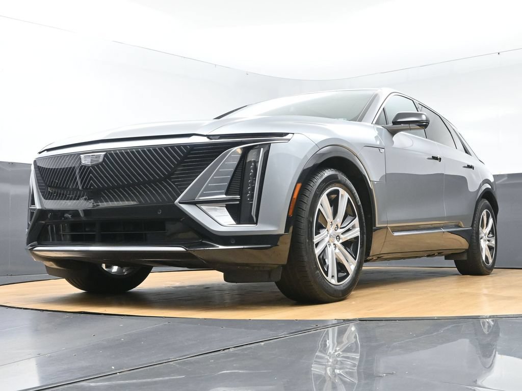 Used 2024 Cadillac Lyriq Tech RWD image 52