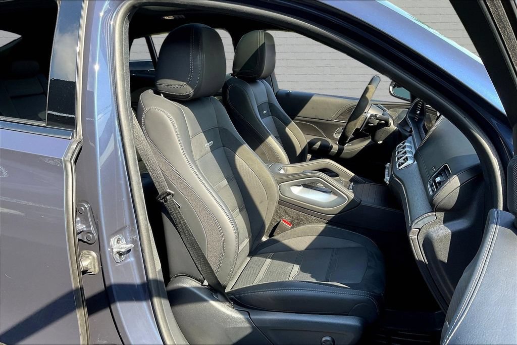 Used 2024 Mercedes-Benz GLE 53 AMG 4MATIC Coupe w/ Driver Assistance Package image 28
