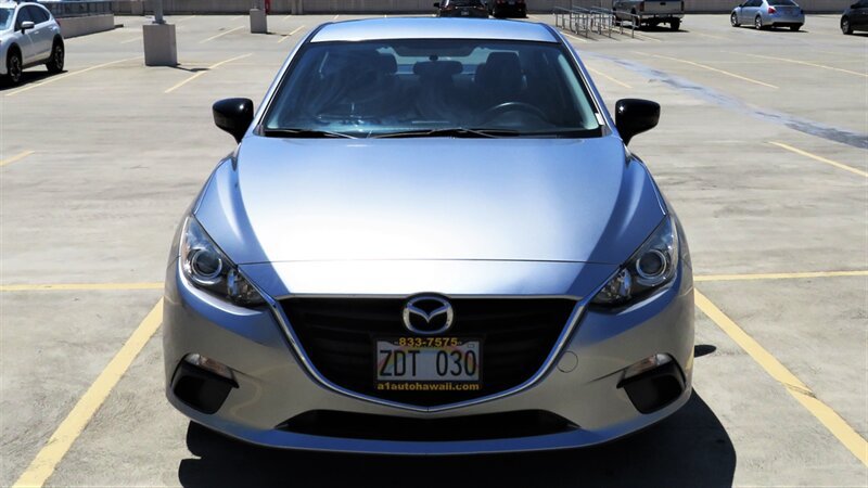 Used 2015 MAZDA MAZDA3 i SV FWD image 4