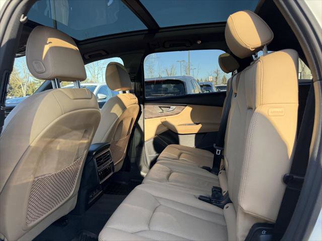 Used 2023 Audi Q7 3.0T Premium Plus w/ Premium Plus Package AWD/4WD image 22