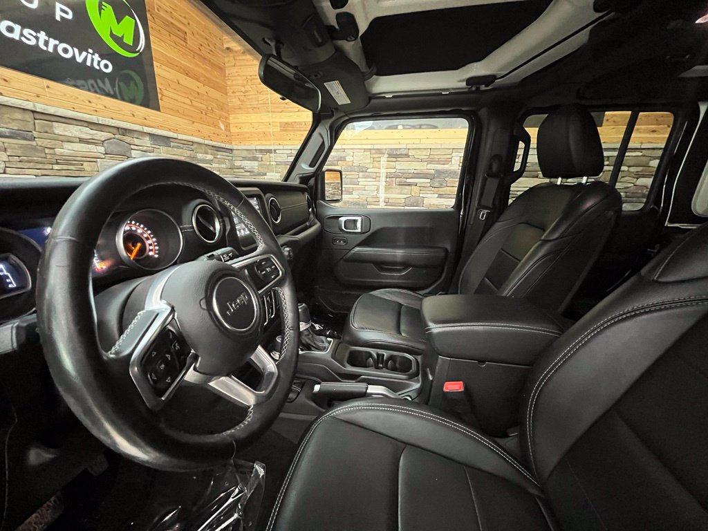 Used 2018 Jeep Wrangler Unlimited Sahara w/ Cold Weather Group AWD/4WD image 21