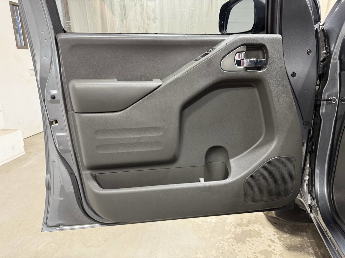 Used 2019 Nissan Frontier SV w/ Value Truck Package image 8