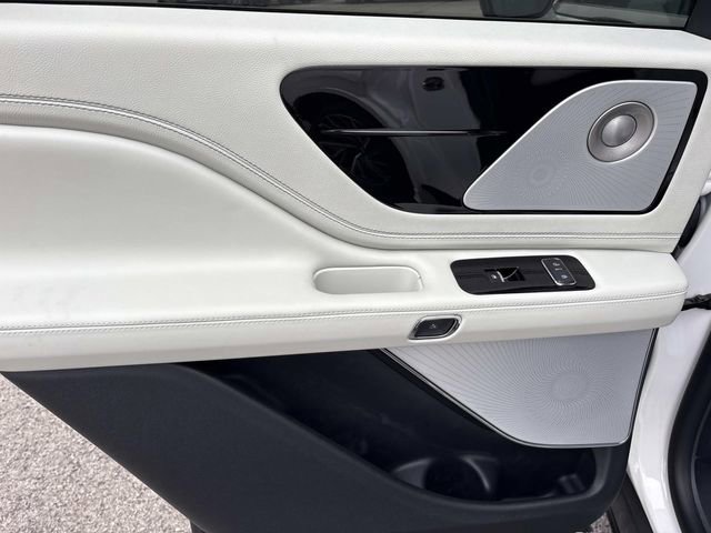 New 2026 Lincoln Aviator Black Label w/ Black Label Special Edition image 19