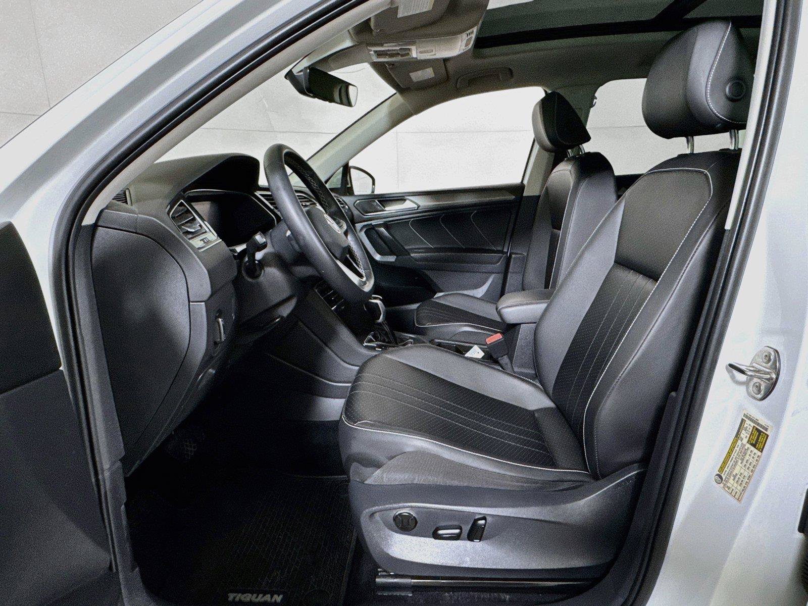 Used 2022 Volkswagen Tiguan SE FWD image 18