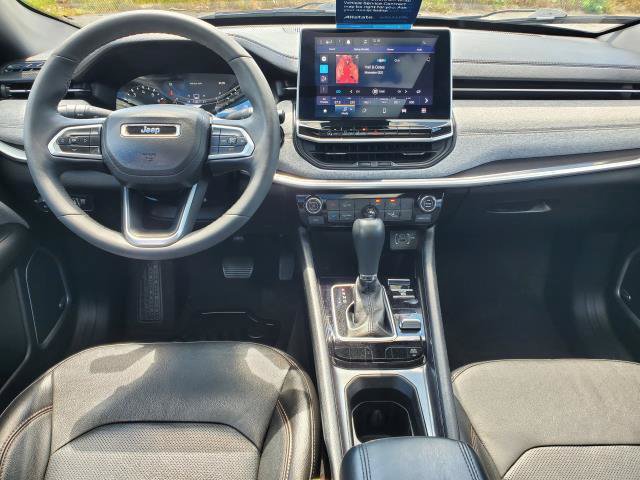 Used 2023 Jeep Compass Latitude w/ Sun and Sound Group AWD/4WD image 24