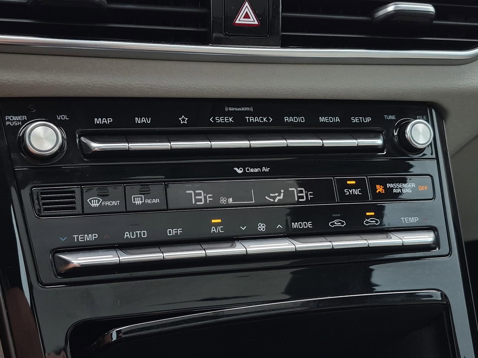 Used 2020 Kia Cadenza Technology FWD image 29