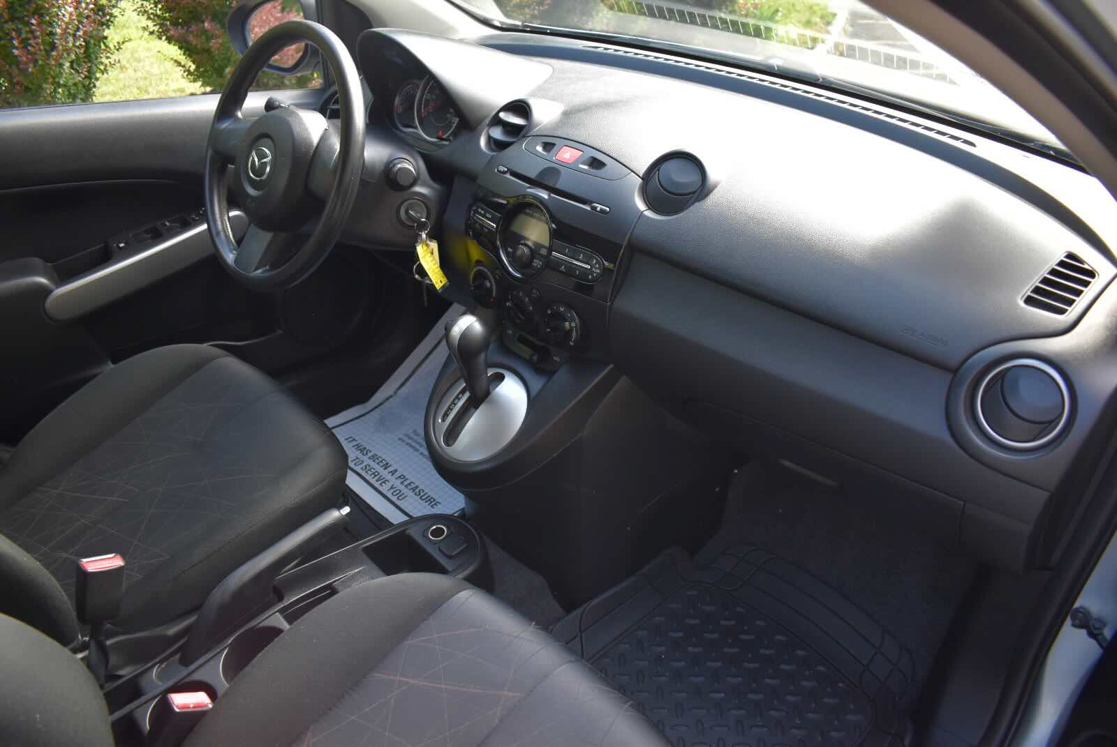 Used 2013 MAZDA MAZDA2 Sport FWD image 37