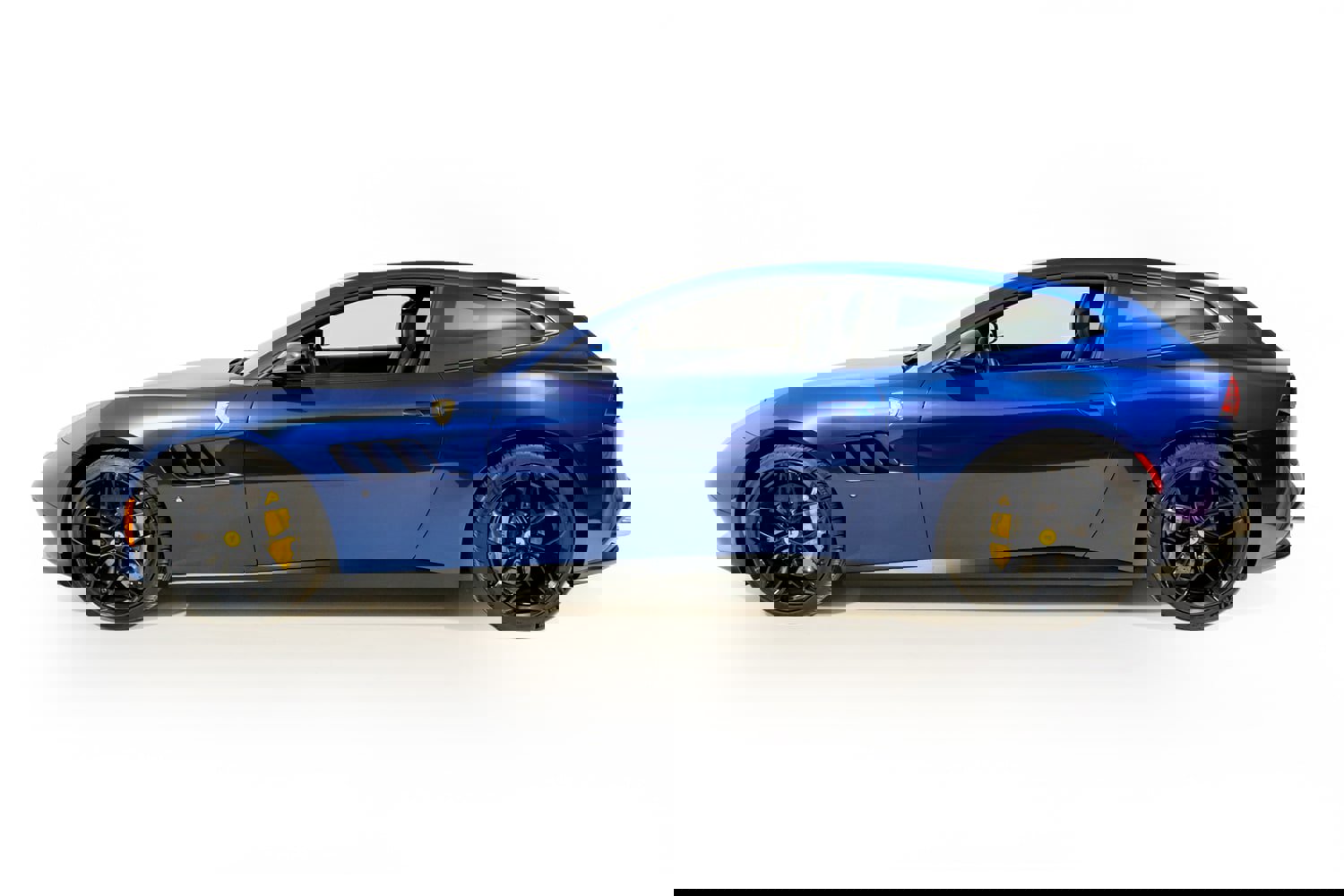 Certified 2019 Ferrari GTC4Lusso T RWD image 3