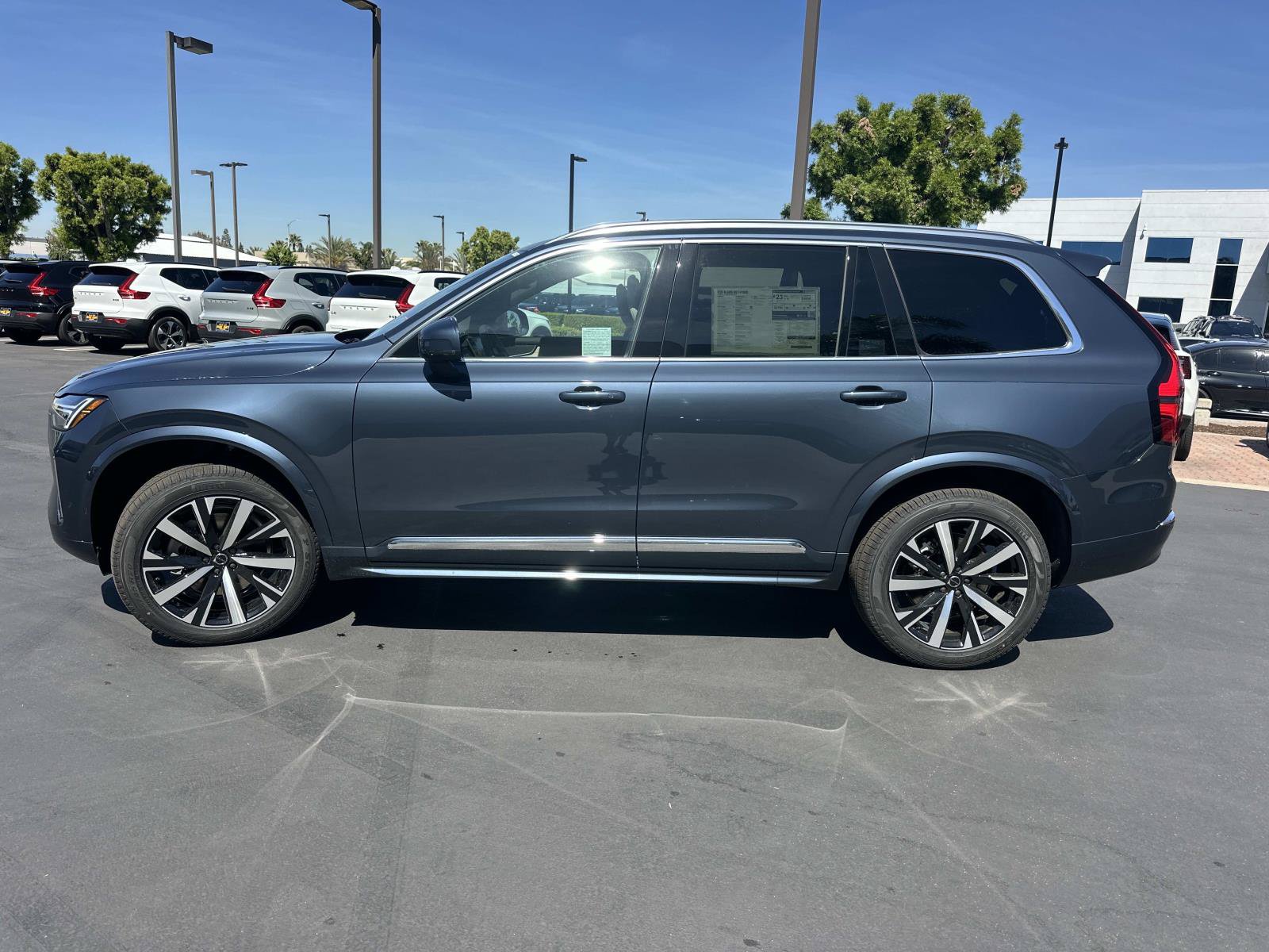 New 2026 Volvo XC90 B6 Core AWD/4WD image 4