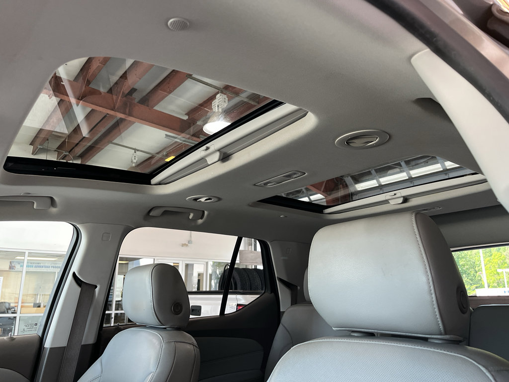 Used 2019 Chevrolet Traverse Premier w/ Driver Confidence II Package image 27