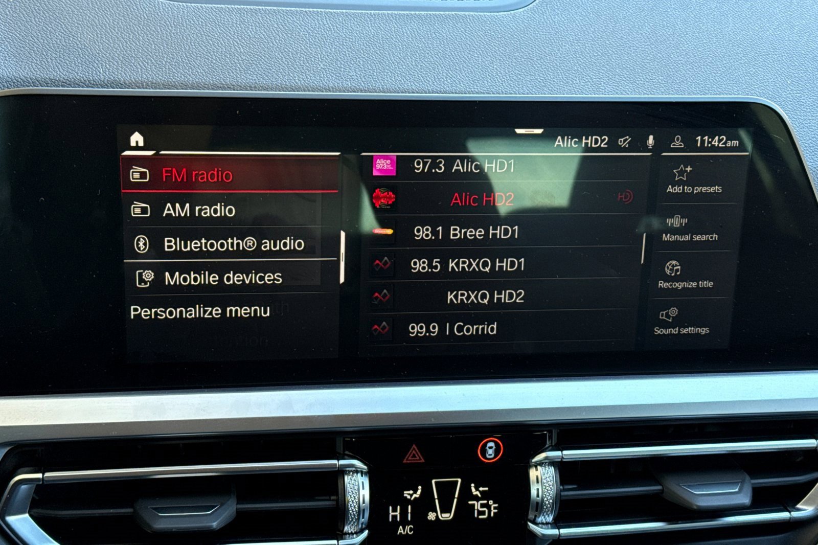 Used 2022 BMW M3 Competition w/ M Carbon Exterior Package image 23