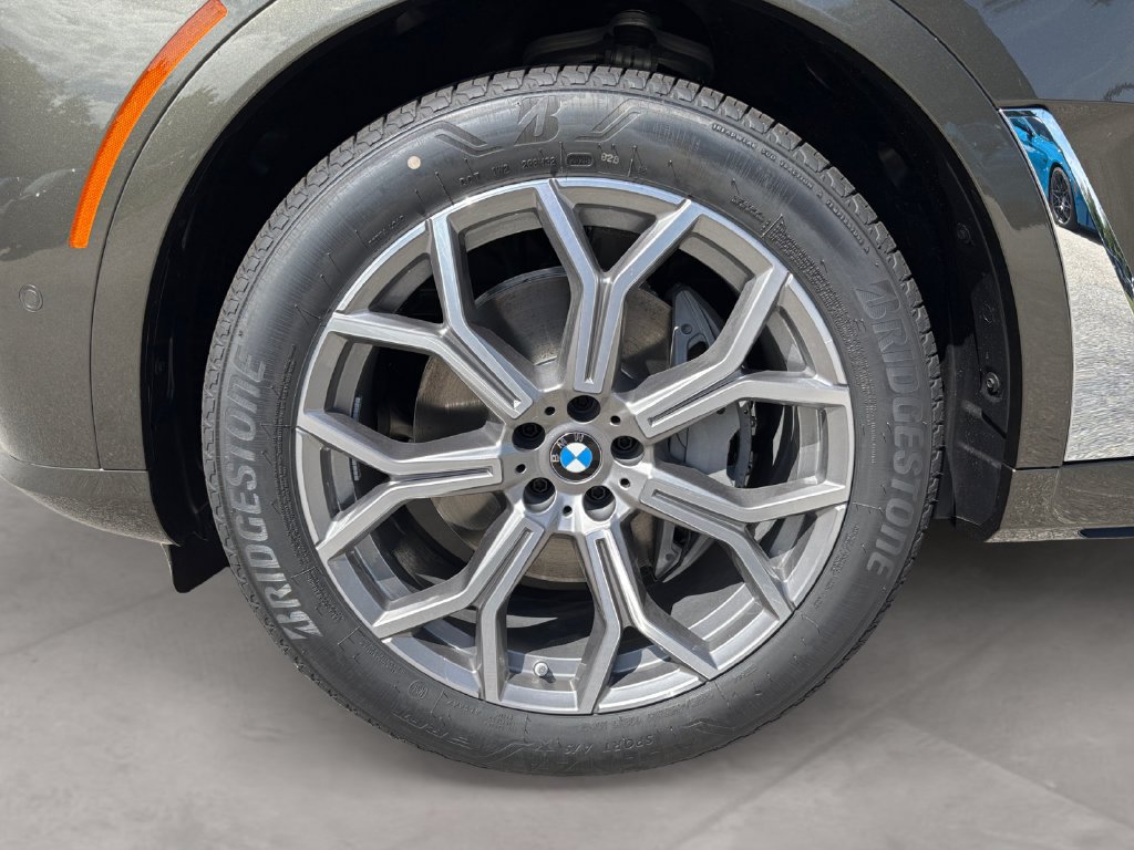 New 2027 BMW X7 xDrive40i AWD/4WD image 14