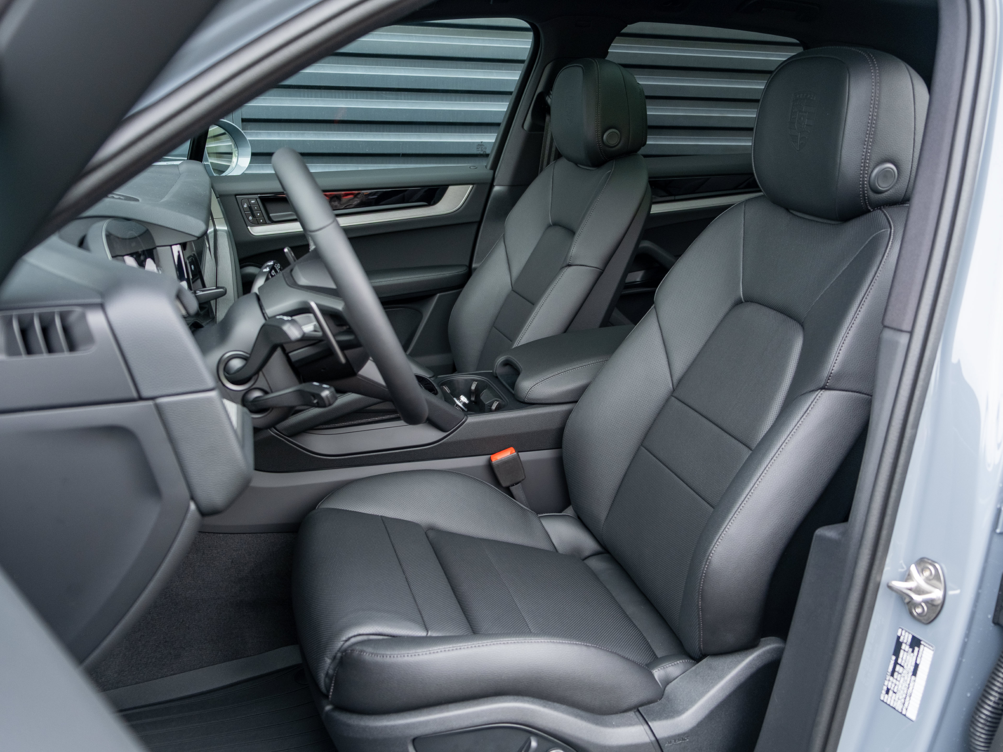 New 2026 Porsche Cayenne AWD/4WD image 5