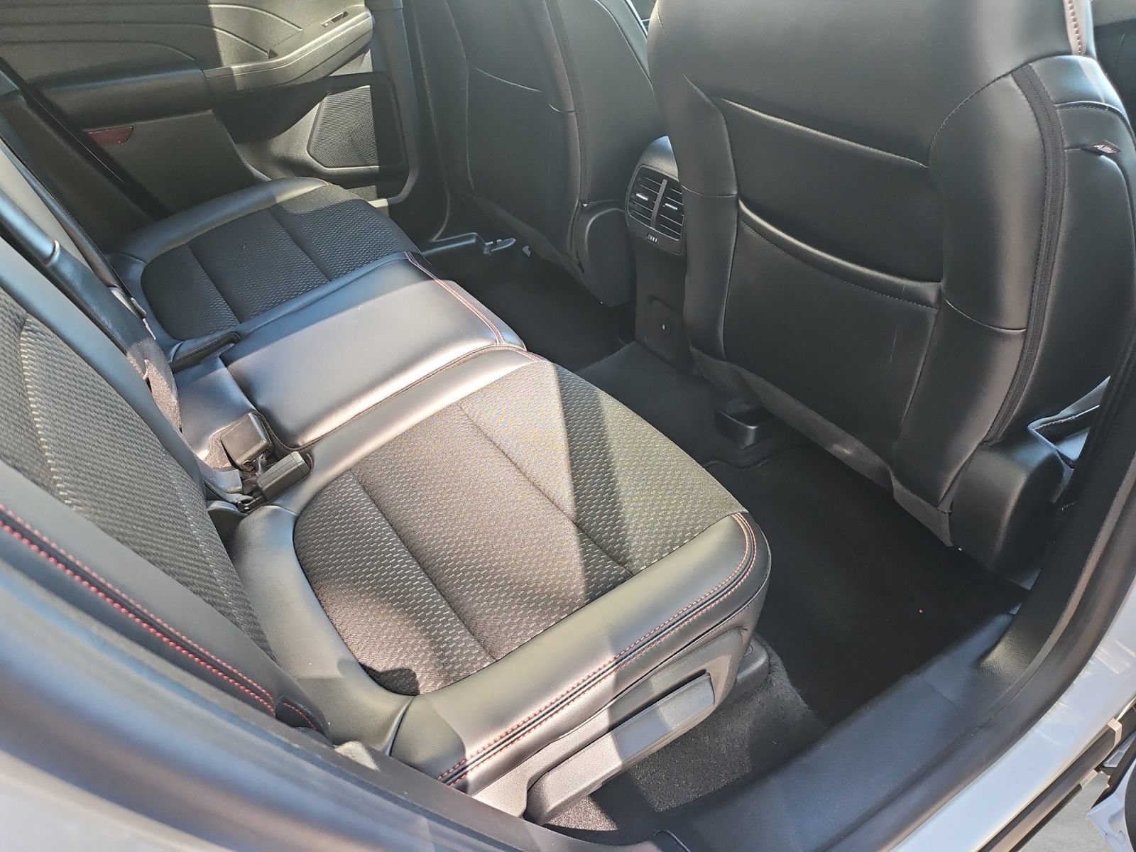 Used 2025 Ford Escape ST-Line w/ Tech Pack #1 FWD image 33