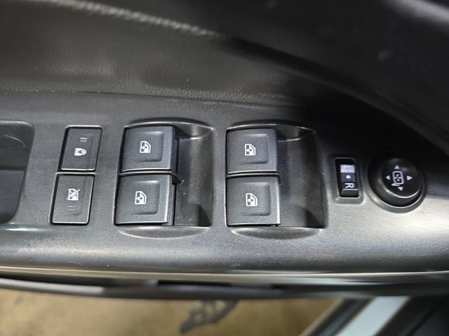 Used 2018 Chevrolet Colorado LT w/ LT Convenience Package AWD/4WD image 30