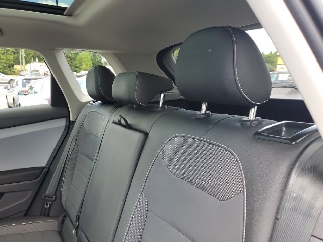 Certified 2023 Volkswagen Taos SE w/ Panoramic Sunroof Package FWD image 15