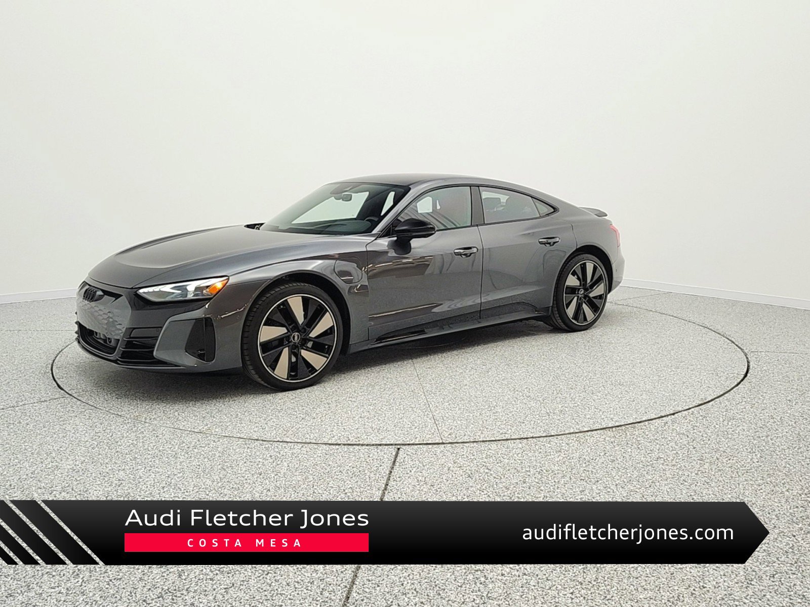 Used 2023 Audi e-tron GT Prestige image 1