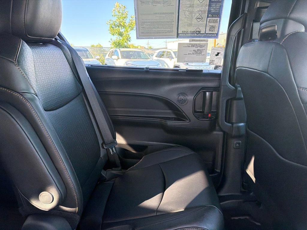 Used 2026 Toyota Sienna XLE Woodland Edition AWD/4WD image 17