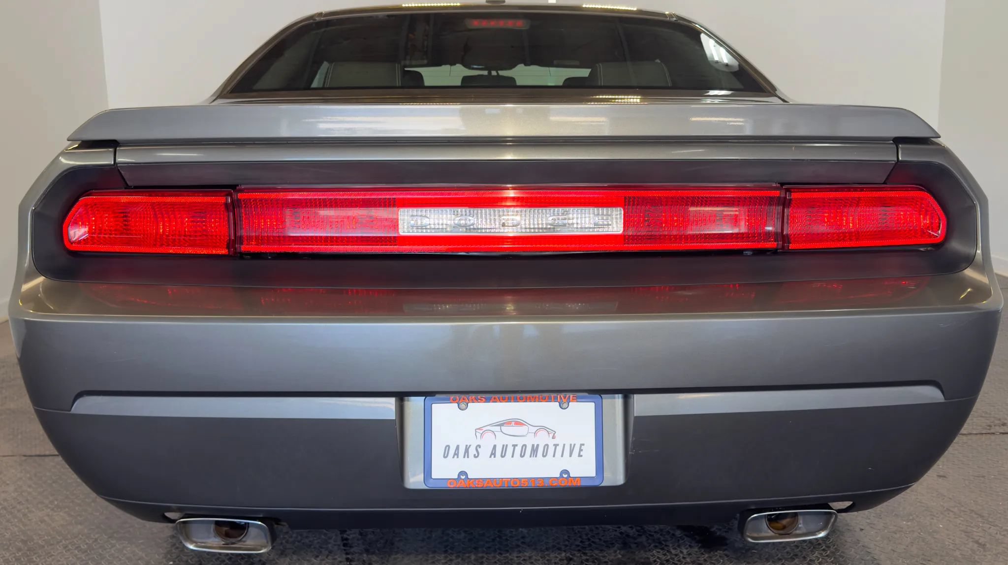 Used 2010 Dodge Challenger R/T RWD image 7