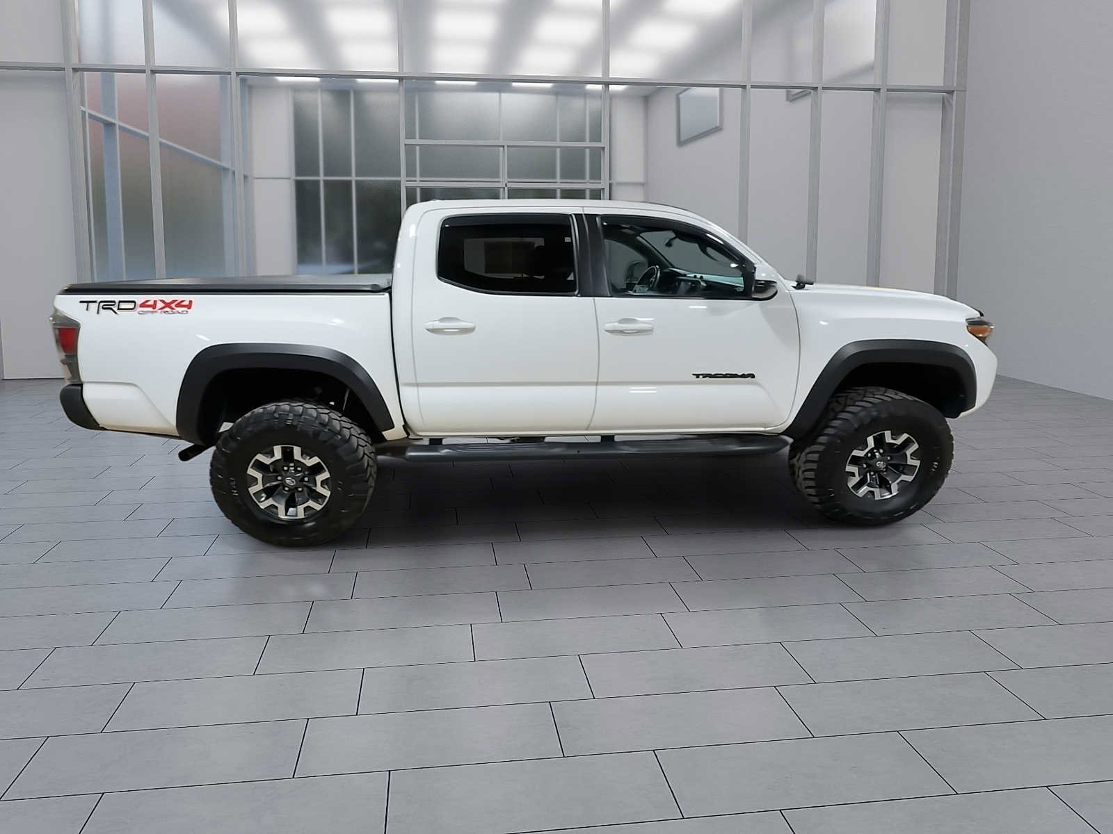 Used 2021 Toyota Tacoma TRD Off-Road image 9
