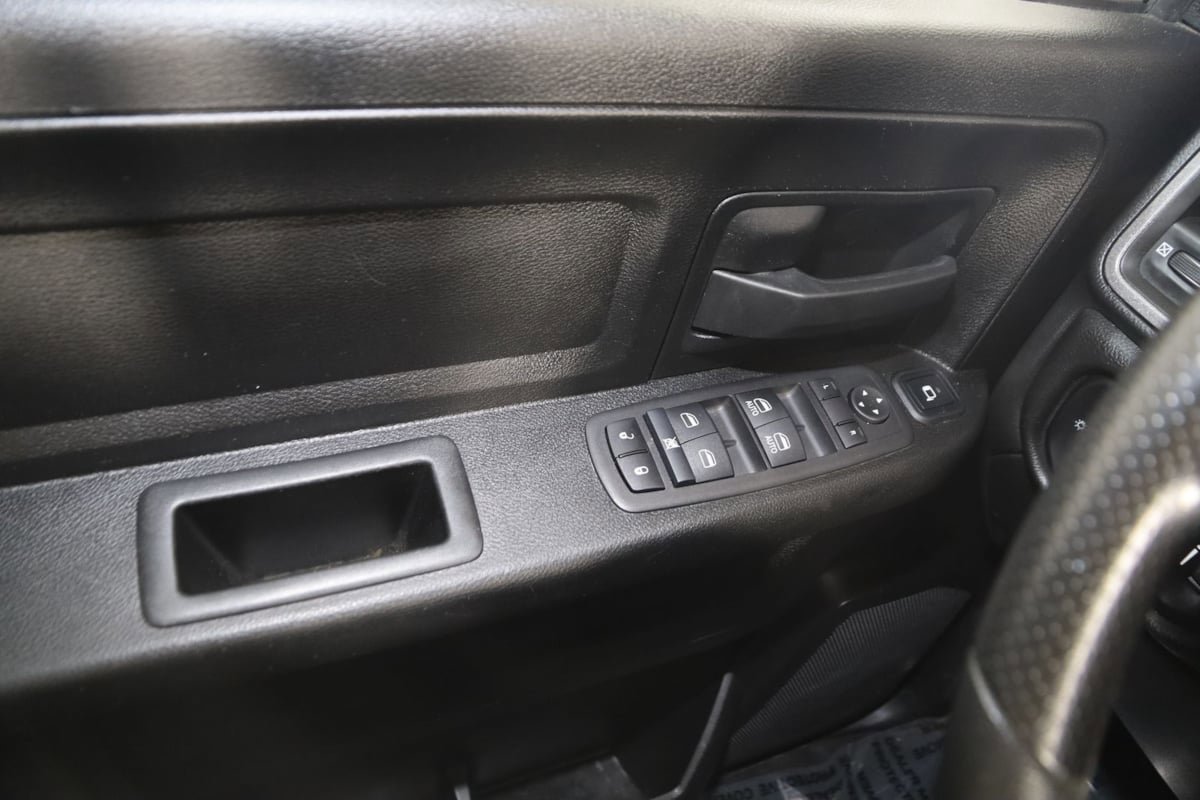 Used 2024 RAM 3500 Tradesman w/ Chrome Appearance Group AWD/4WD image 25