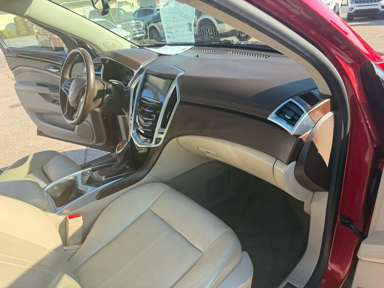 Used 2015 Cadillac SRX Luxury w/ Driver Awareness Package image 80