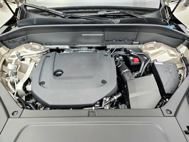 New 2026 Volvo XC90 B6 Plus w/ Protection Package image 29