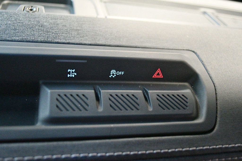 Used 2025 Ford Bronco Outer Banks AWD/4WD image 50