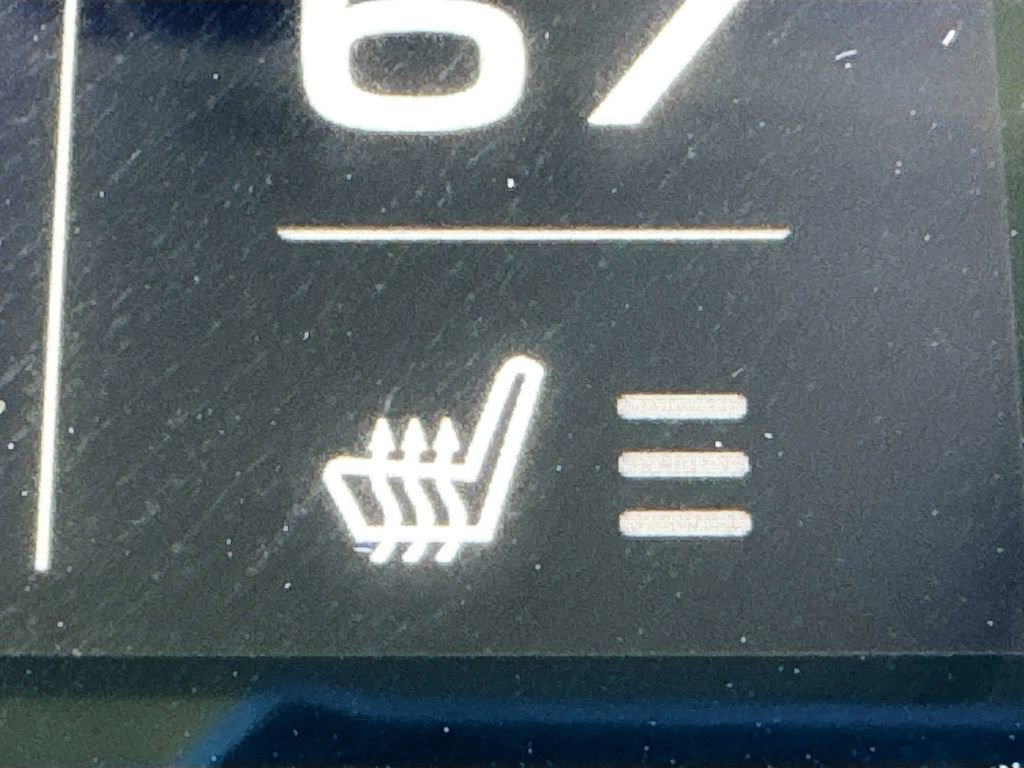 Used 2021 Subaru Outback Limited image 26