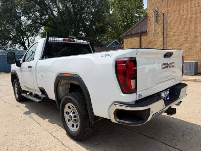 Used 2025 GMC Sierra 2500 Pro w/ 1SA Pro Safety Plus Package AWD/4WD image 17