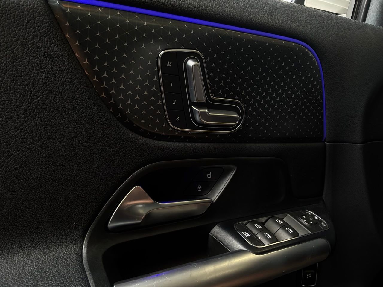 Used 2025 Mercedes-Benz GLA 250 image 21