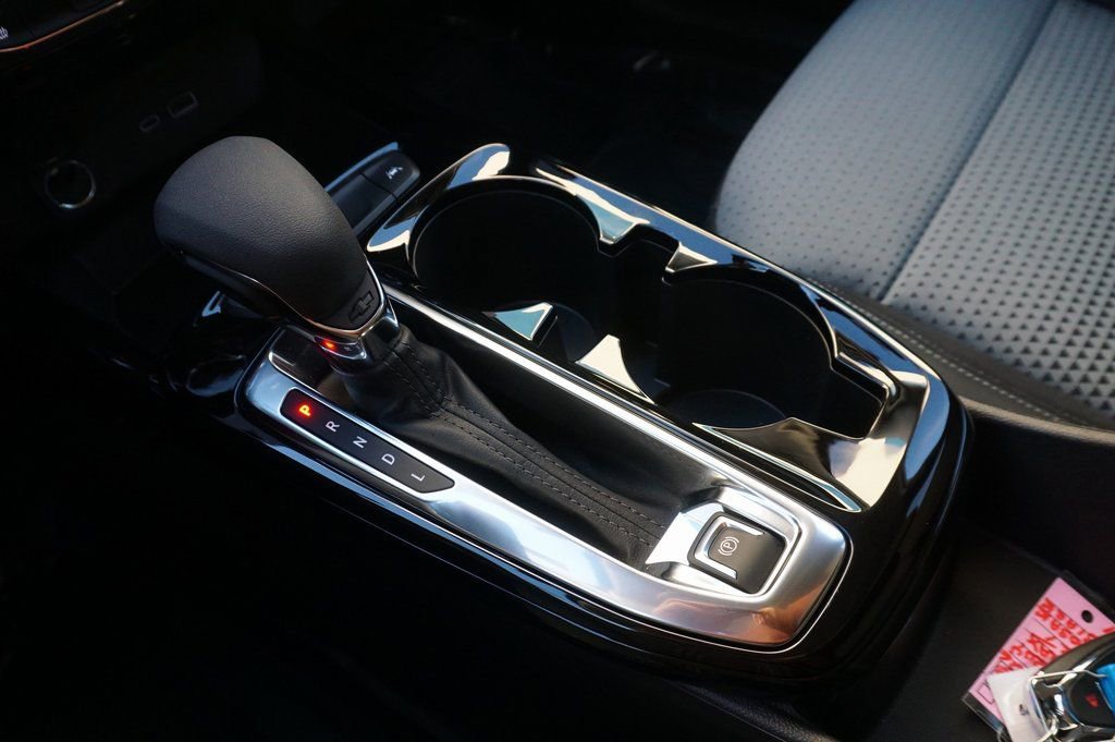 New 2026 Chevrolet Trax LT w/ Driver Confidence Package image 16