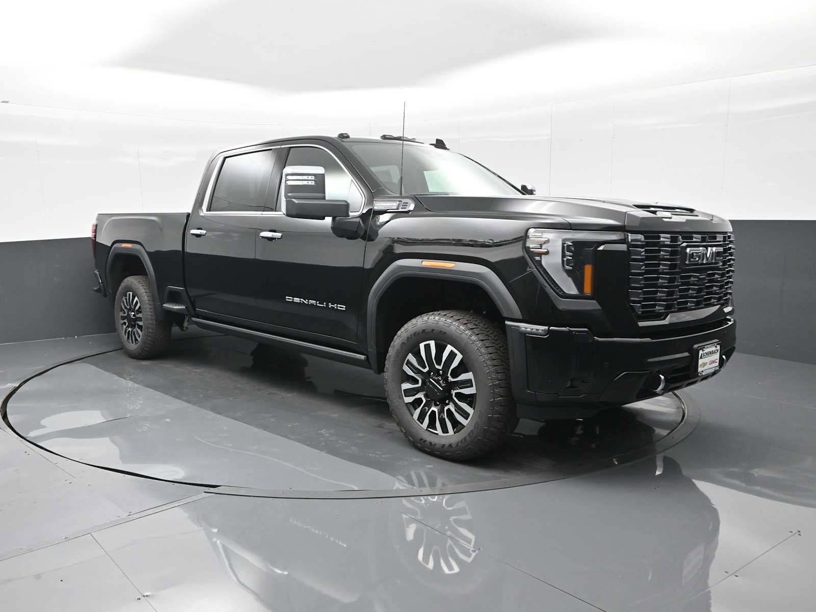 New 2025 GMC Sierra 2500 Denali Ultimate w/ Max Trailering Package image 1